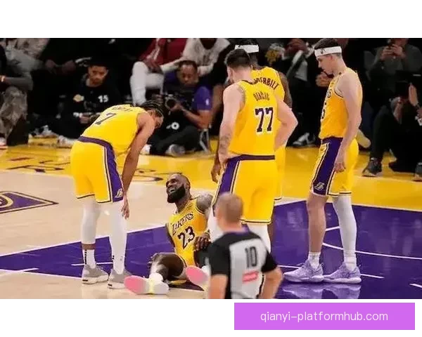 湖人今夏面临抉择老詹孤军奋战能否获五年顶薪